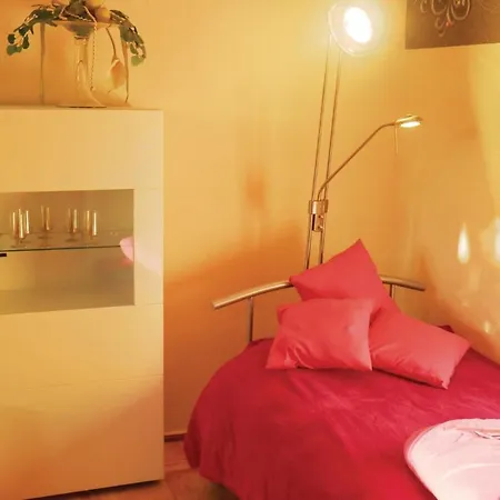 2 Bedroom Amazing In アパート *