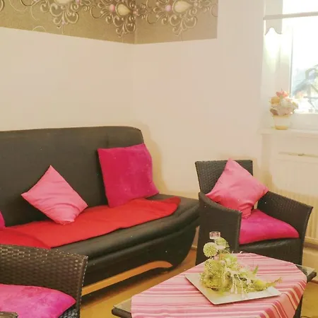 2 Bedroom Amazing In アパート *